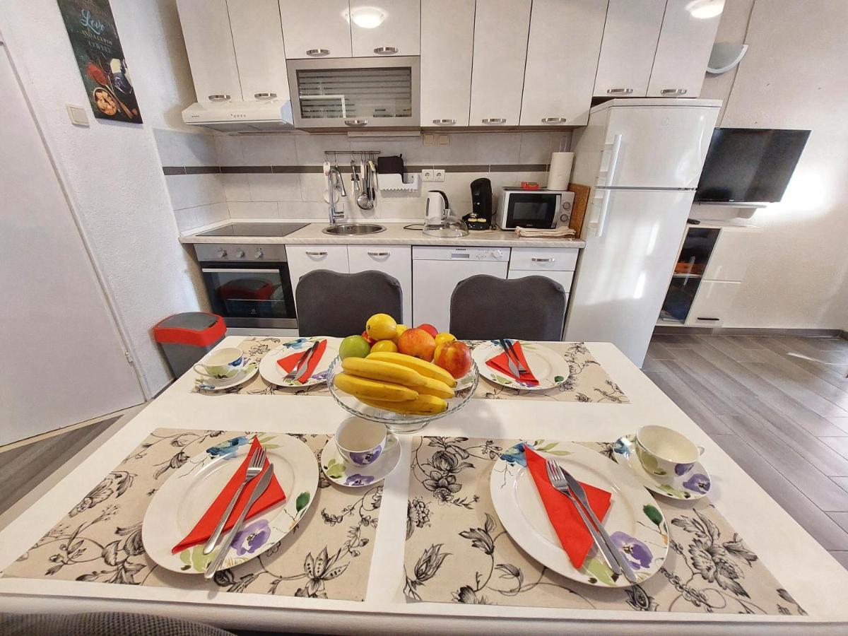 Apartments Dumic Цриквеница Экстерьер фото