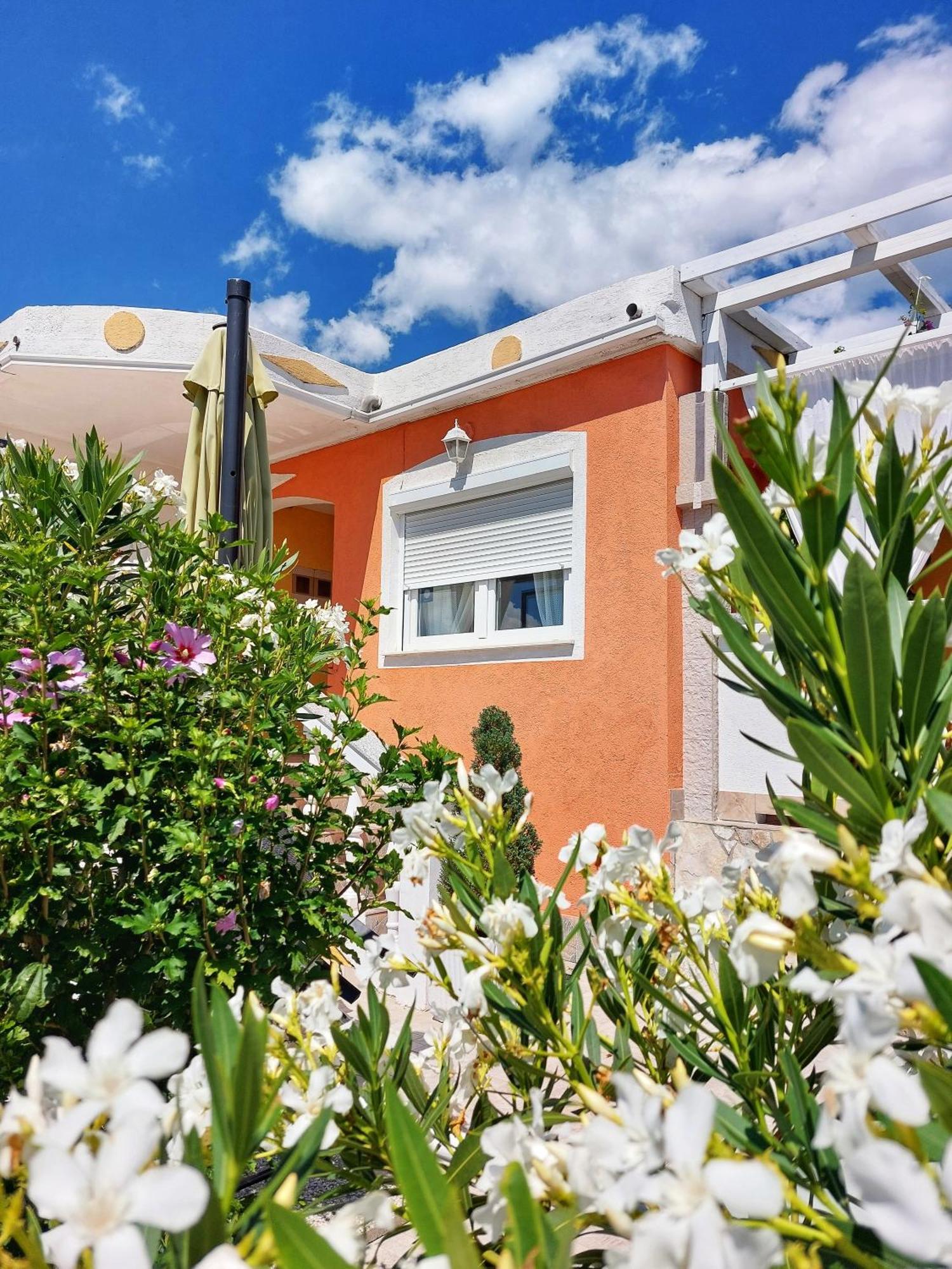 Apartments Dumic Цриквеница Экстерьер фото